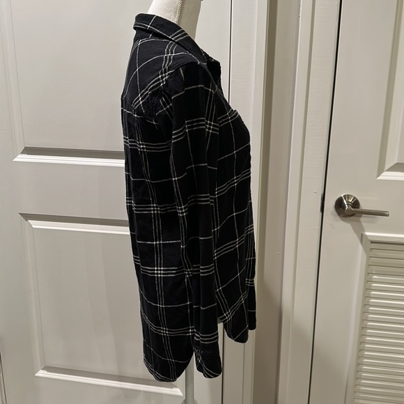 Athleta Black and White Plaid Flannel Button Down Shirt Size XS - Picture 4 of 10